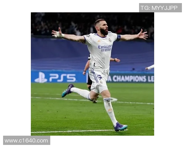 本泽马：从足球天才到传奇前锋的辉煌旅程与成就解析